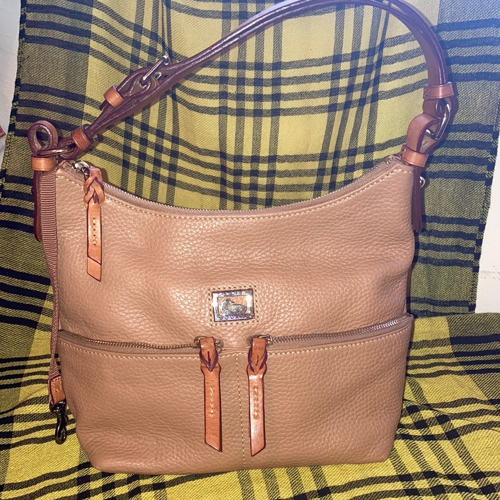 Dooney & Bourke Dillen shoulder hobo bag